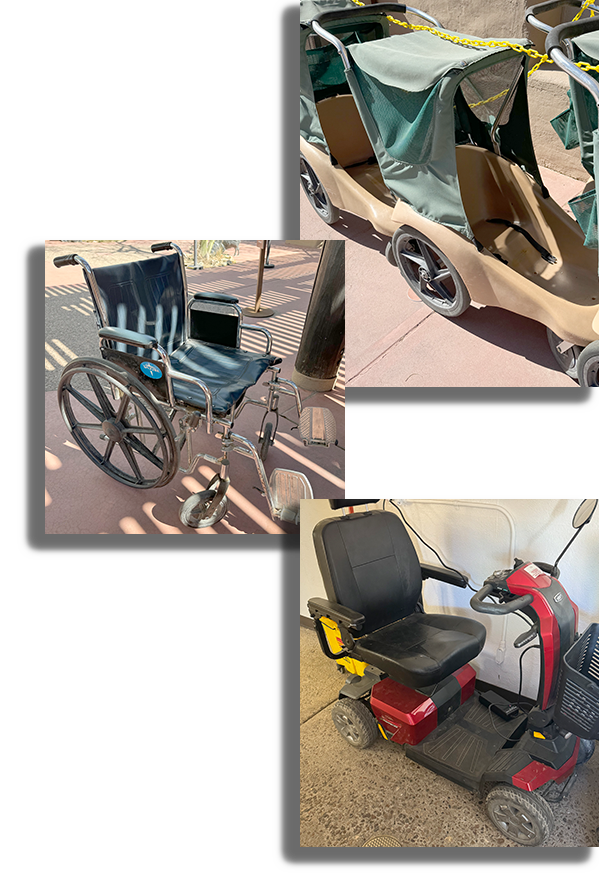 婴儿车、轮椅和电动滑板车的照片